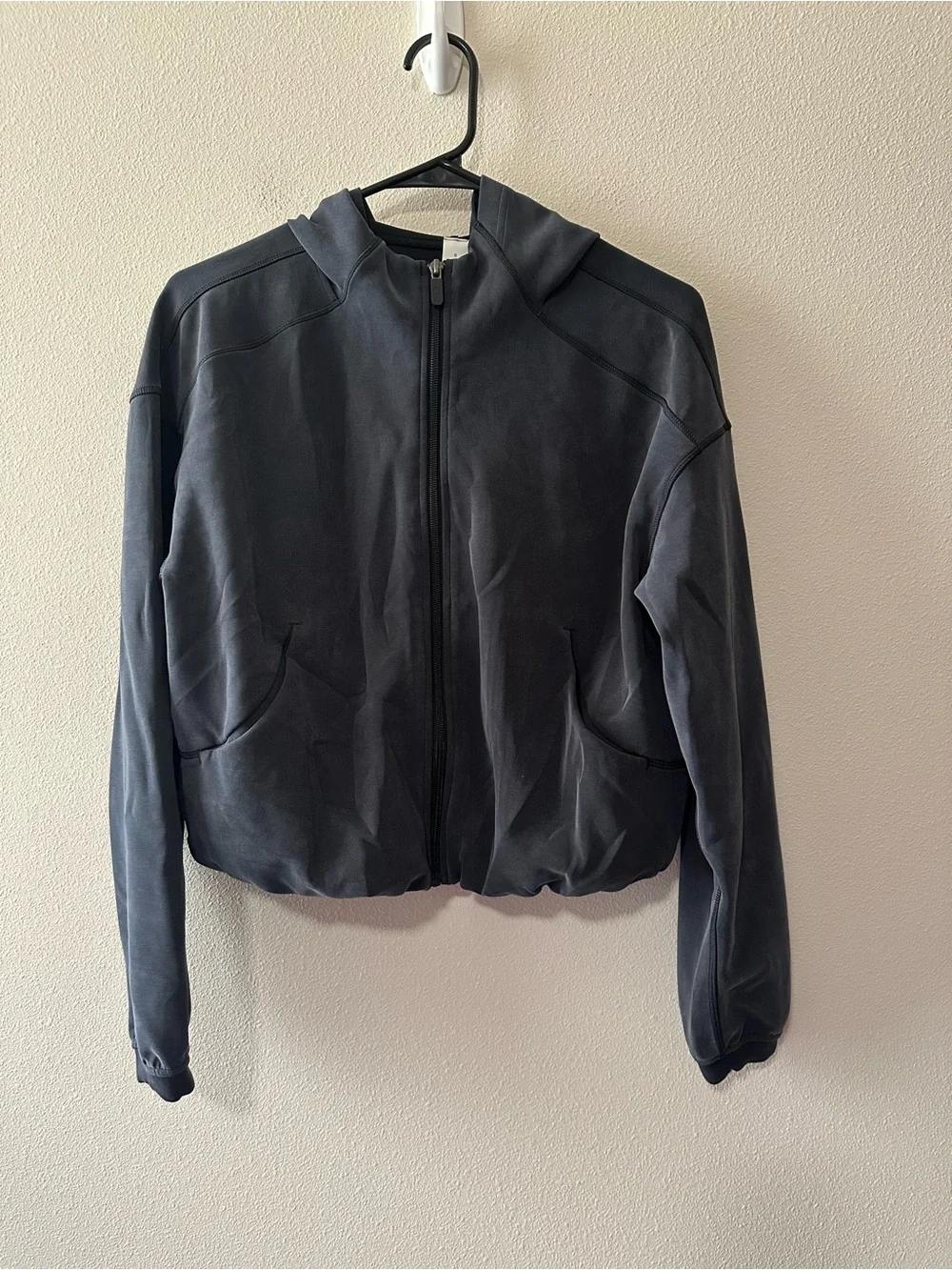 Lululemon Softstreme Full-Zip Hoodie Black W3HM8S size 6